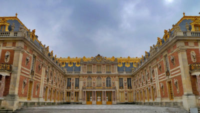 macron-de-retour-a-versailles-ne-change-de-cap